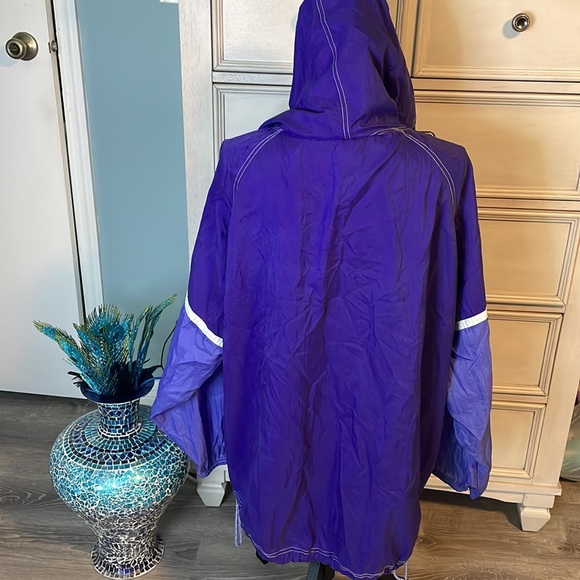 Vintage Jacques Moret Windbreaker size L/Xl 100% Nylon full Zip purple - Picture 4 of 6